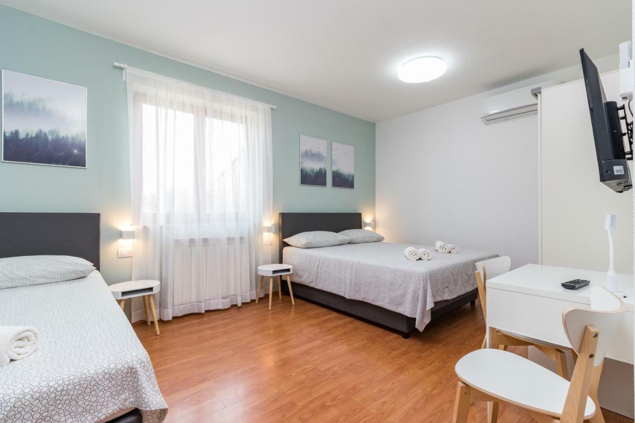 Apartment Anton, Fazana Exterior photo