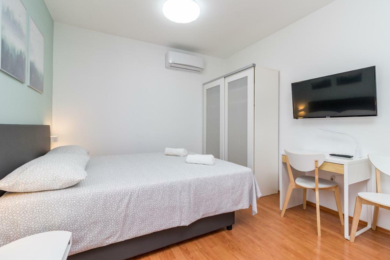 Apartment Anton, Fazana Exterior photo