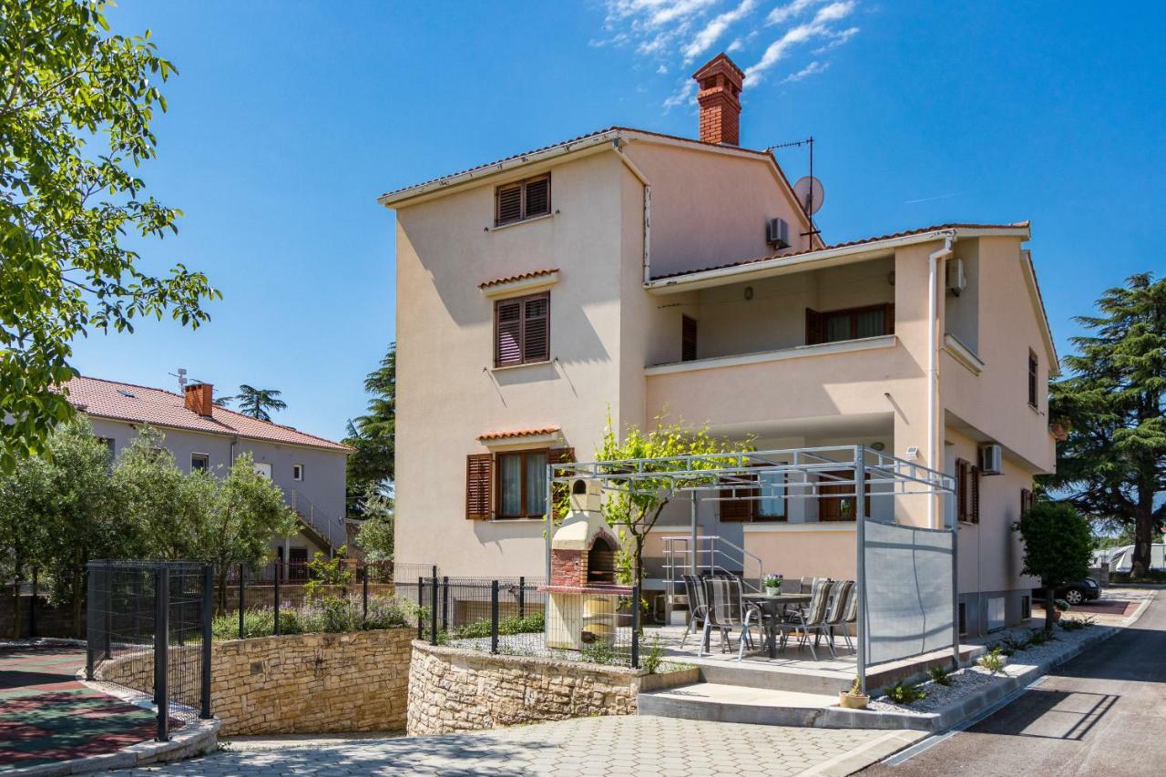 Apartment Anton, Fazana Exterior photo
