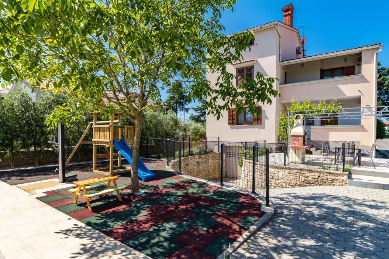 Apartment Anton, Fazana Exterior photo