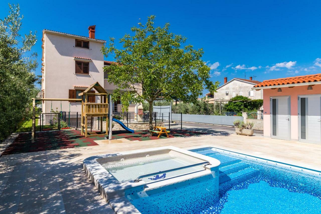 Apartment Anton, Fazana Exterior photo